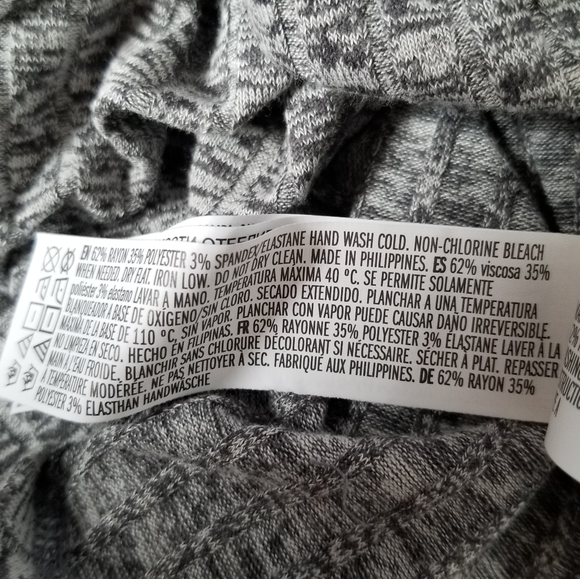 Forever 21 Grey crop Top - Picture 5 of 5